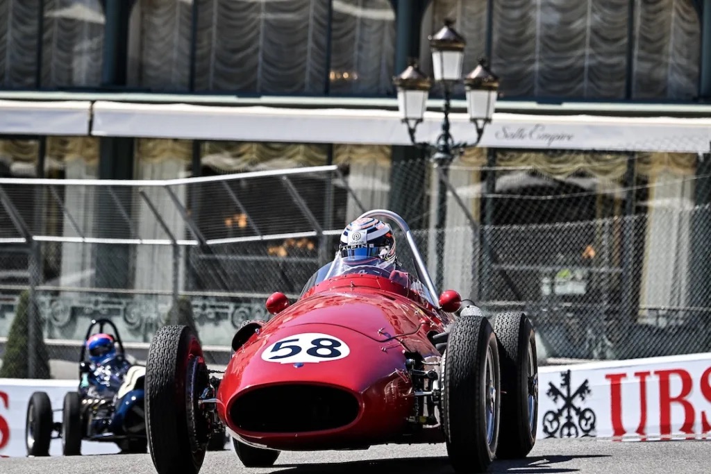 La série B de F1 de 1961 à 1965, correspondant à l'époque du film, circulera pendant le 15ᵉ Grand Prix de Monaco Historique qui se déroule du 24 au 26 avril 2026 © ACM
