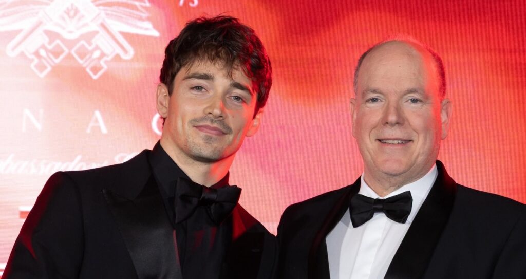 Le Prince Albert II aux côtés de Charles Leclerc le jeudi 2 avril © Frédéric Nebinger / Palais princier