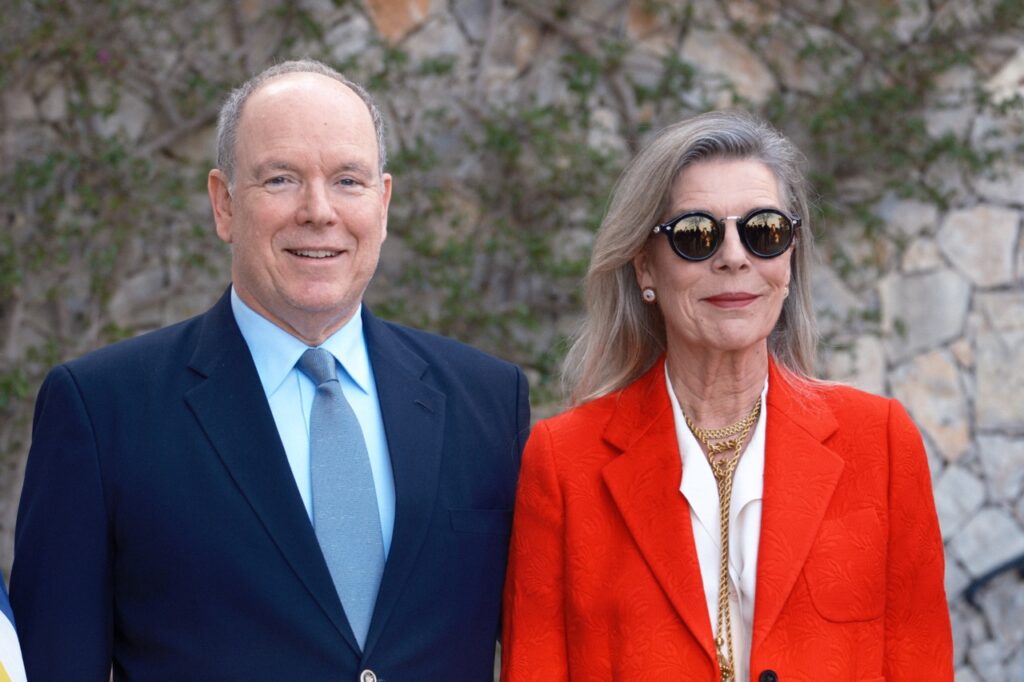 Le Prince Albert II et la Princesse Caroline étaient présents lundi soir pour le lancement de Monaco Art Week © Benjamin Godart pour Monaco Tribune