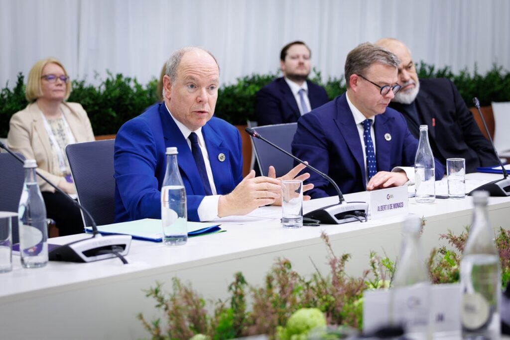 Le Prince Albert II au sommet européen d'Erevan © Michael Alesi / Palais princier